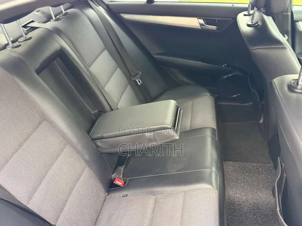 Mercedes-Benz C180 2010 Car (Used)