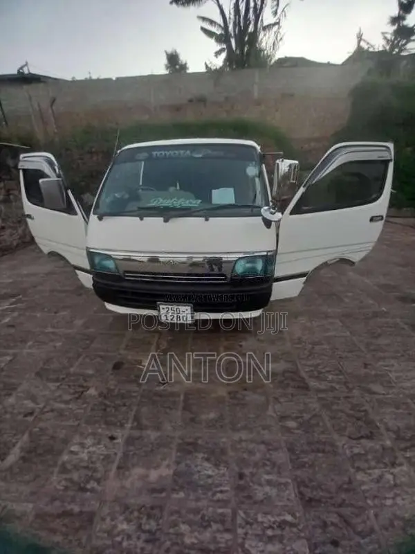 Toyota 102 1993 Van (Used)