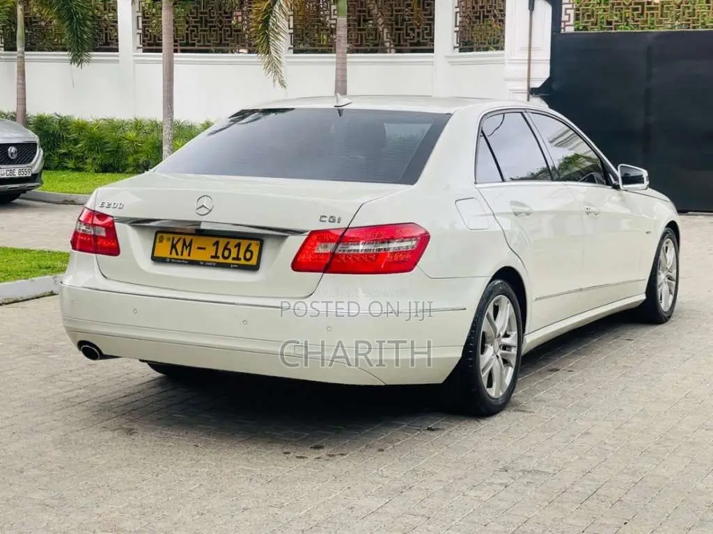 Mercedes-Benz E200 2011 Car (Used)