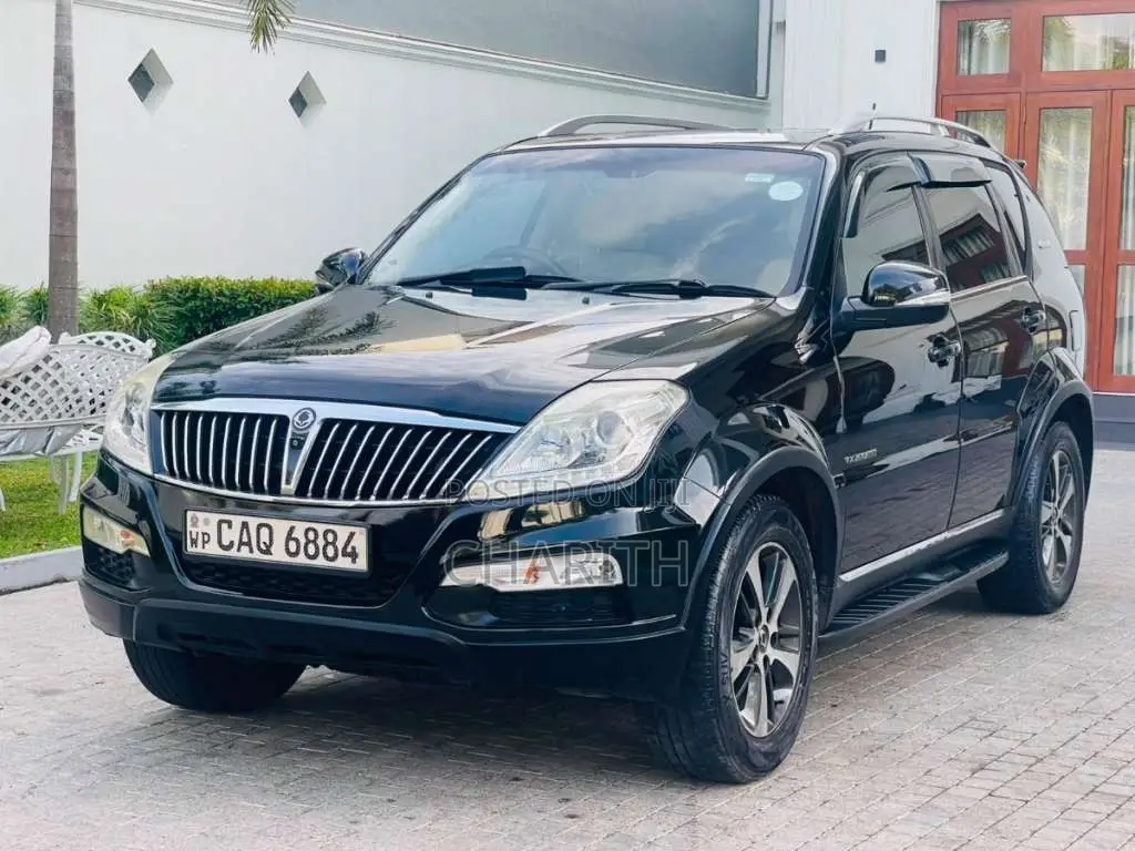Micro Rexton 2016 SUV (Used)