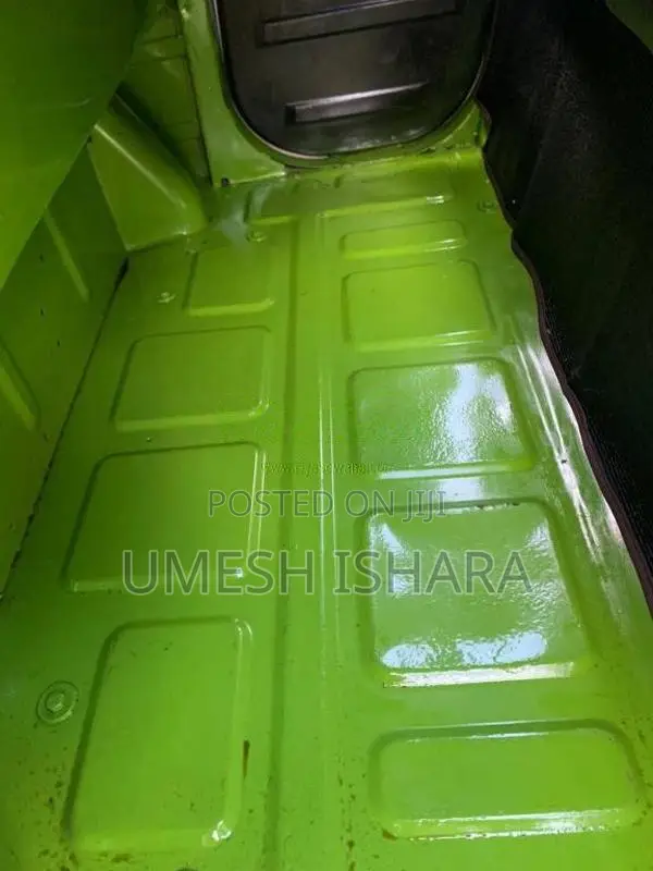 Bajaj 4 Stroke 2015 Three Wheel (Used)