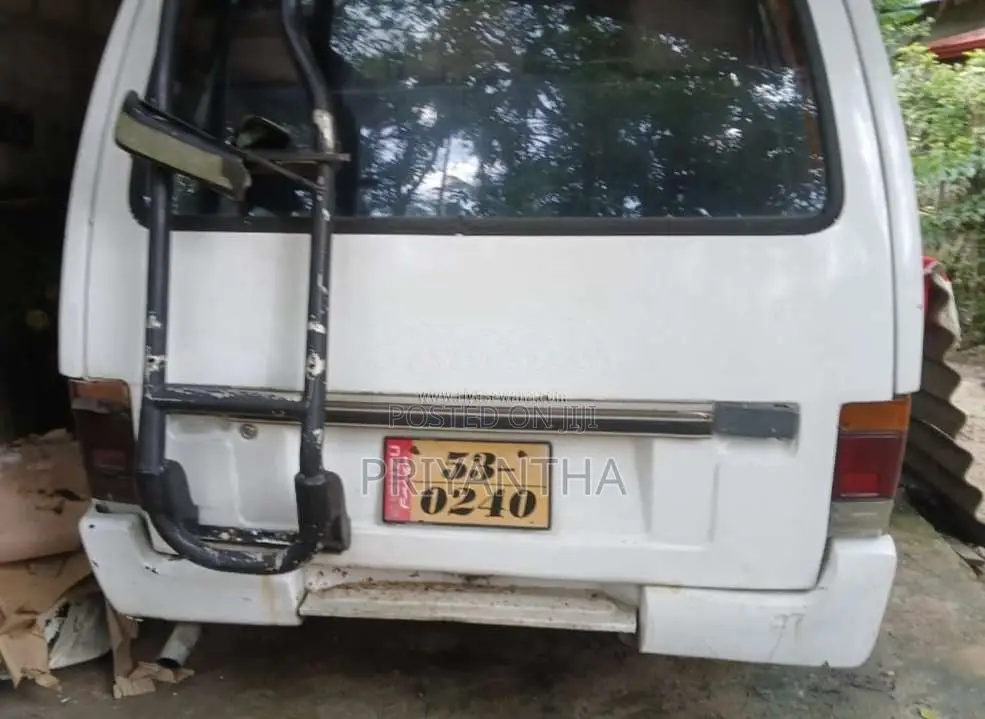 Isuzu Fargo 1988 Van (Used)