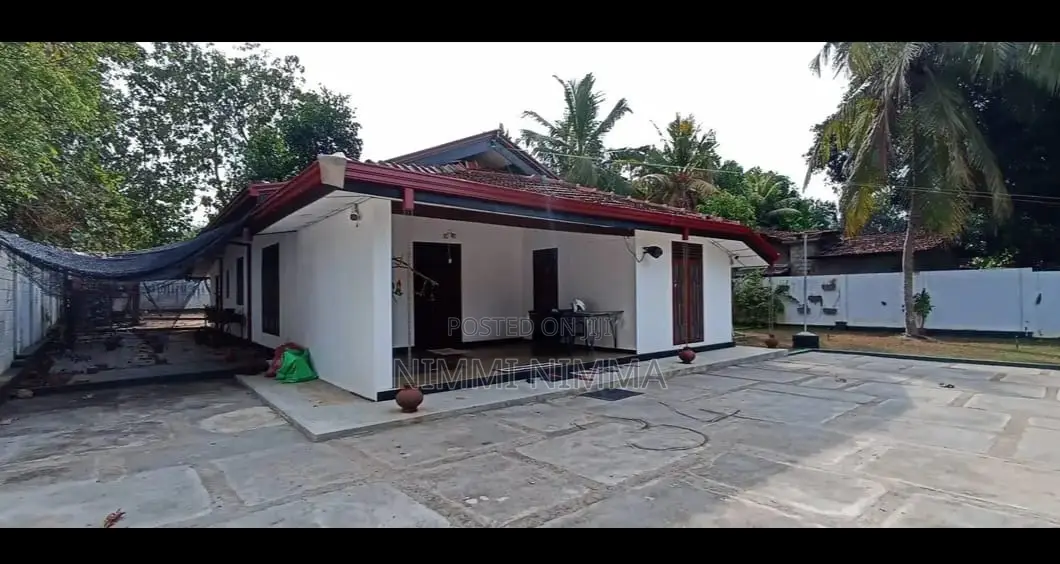 3bdrm House in Punnchiwillu, Puttalam City for sale