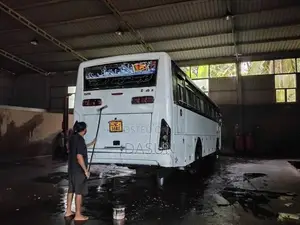 Tata Starbus 2010 Bus (Used)