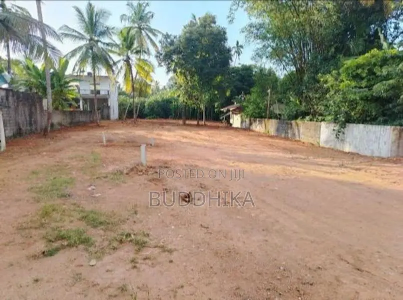 Land for Sale in Nittambuwa