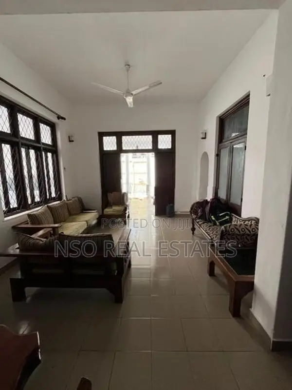 House for Sale – 42nd Lane, Wellawatte