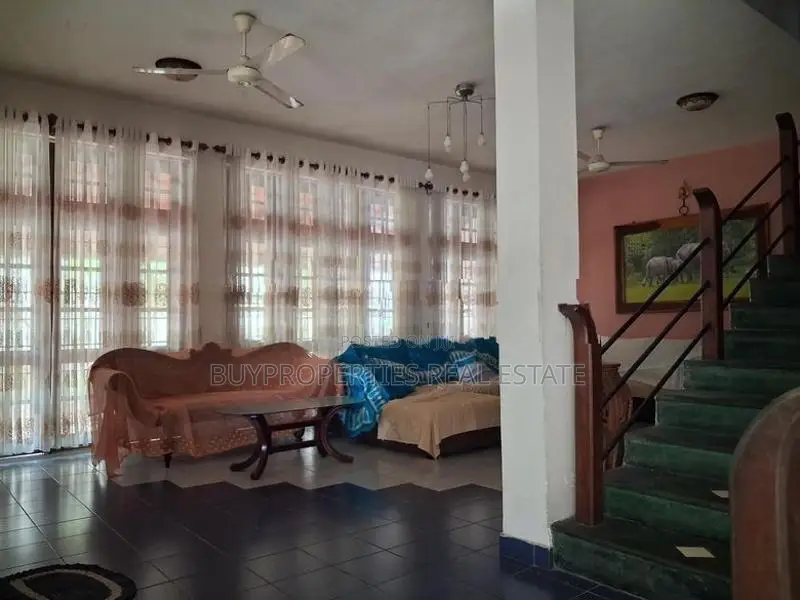 3 Storey House for Rent Pelawatta