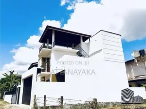 සුඛෝපභෝගී අලුත්ම නිවසක් විකිණීමට කුරුණෑගල