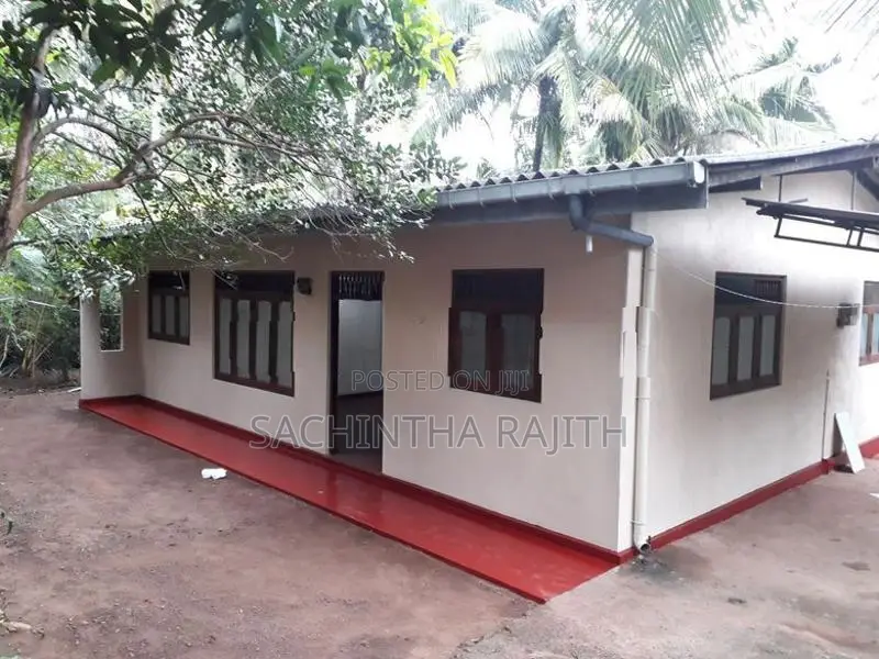 House Sale in Piliyandala Dampe