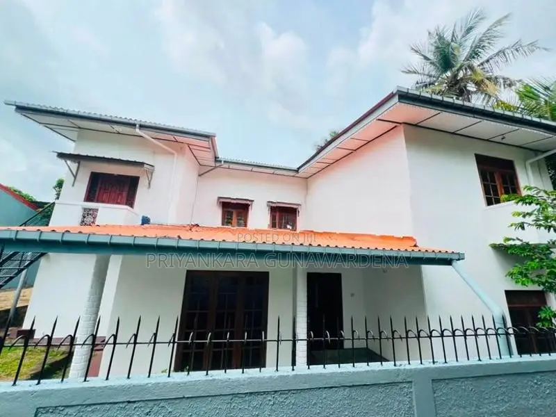 Two Storey House for Sale Piliyandala