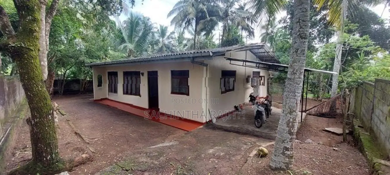 House Sale in Piliyandala Dampe