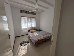 2 Story Building Main Road Facing Nugeoda