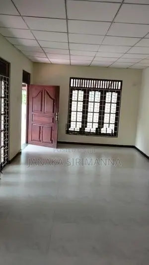 Rent House in Padukka