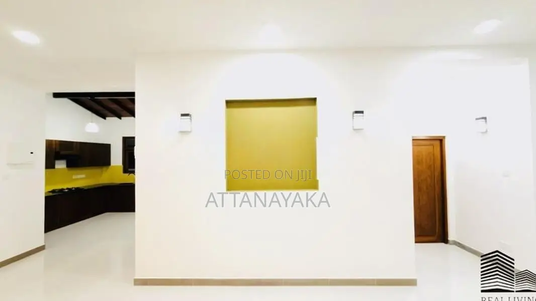 සුඛෝපභෝගී අලුත්ම නිවසක් විකිණීමට කුරුණෑගල