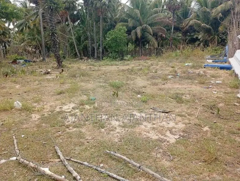 A9 Land for Sale in Meesalai North