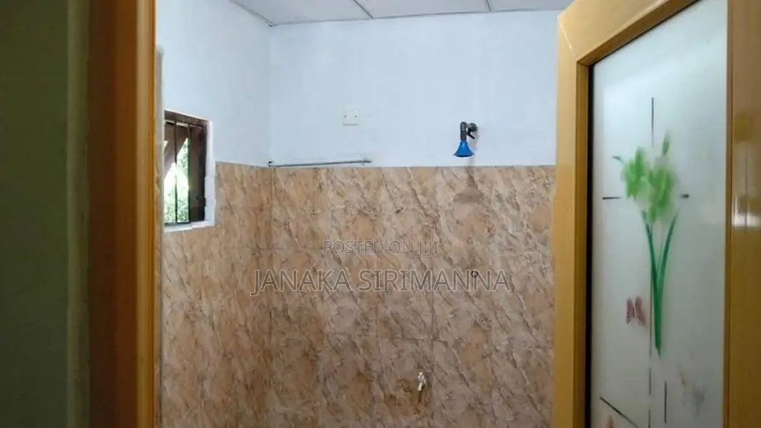 Rent House in Padukka