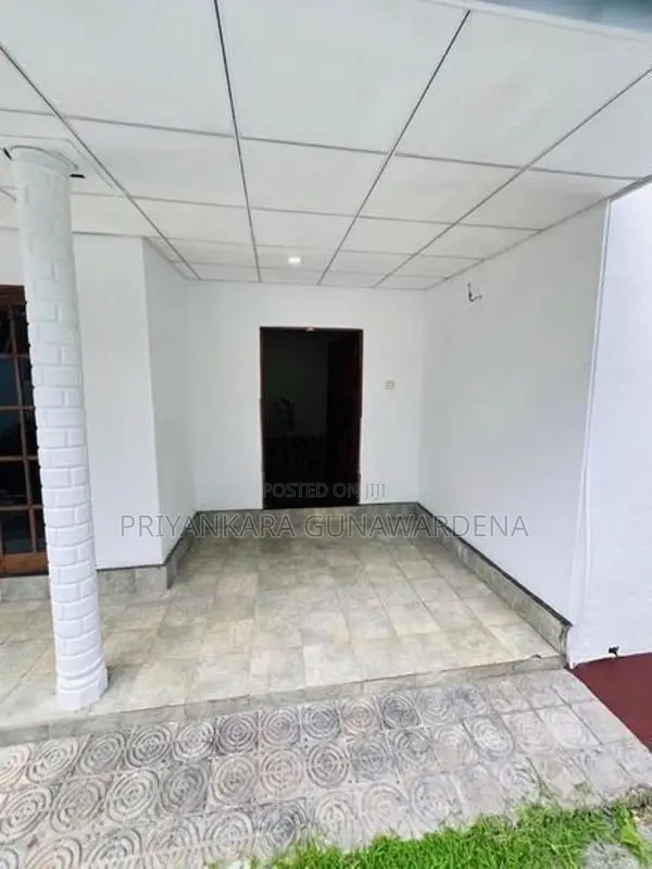 Two Storey House for Sale Piliyandala