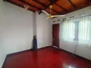 Two Storey House for Sale in Pelawaththa