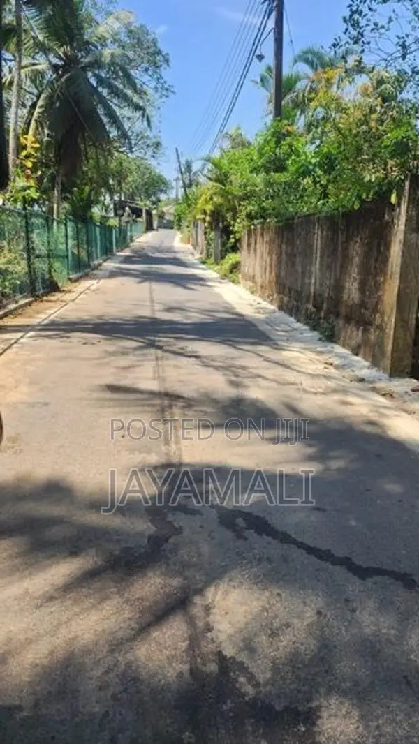Square Land for Sale Homagama Artigala Road