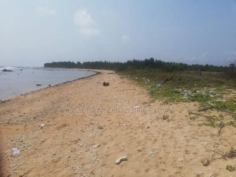 Beach Front Land for Sale in Pasikuda