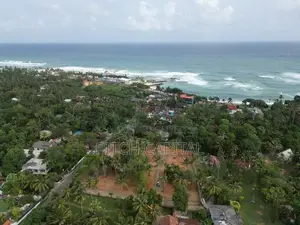 Tourism Land Plot in Midigama