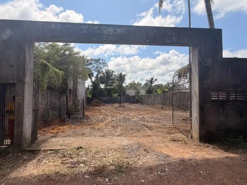 Bare Land for Sale Piliyandala