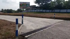 Land for Sale in Kaluaggala