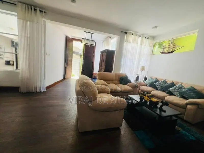 Modern Luxury House for Sale Pannipitiya