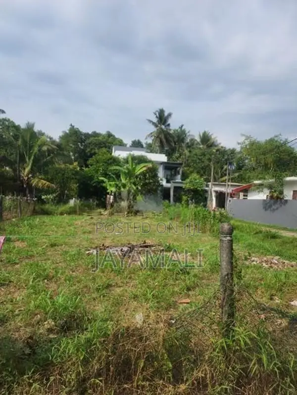 Square Land for Sale Homagama Artigala Road