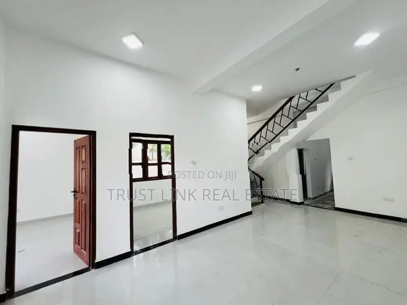 2 Storey House for Sale in Wattala Kerawalapitiya