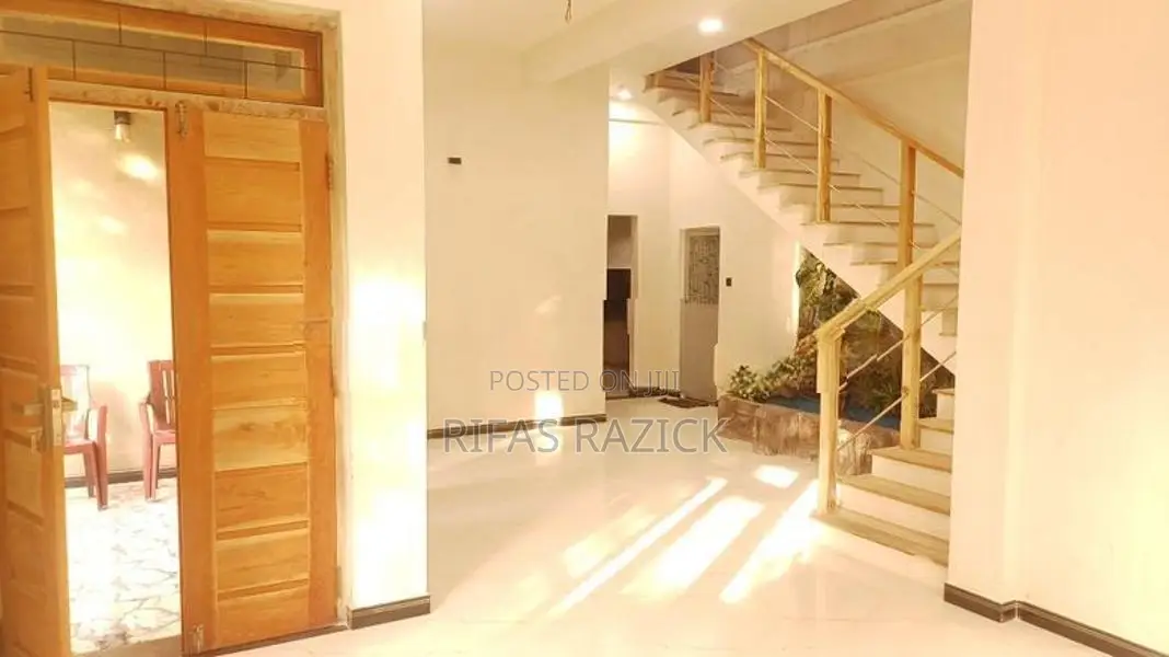 2 Storey House for Sale Paragahawela, Ukuwela