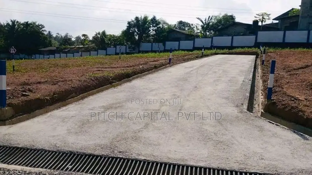 Land for Sale in Kaluaggala