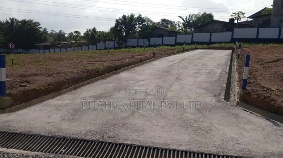 Land for Sale in Kaluaggala
