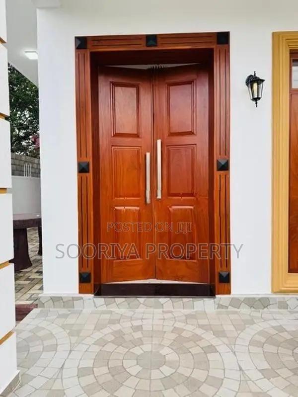 Luxury 2 Storey House for Sale in Piliyandala