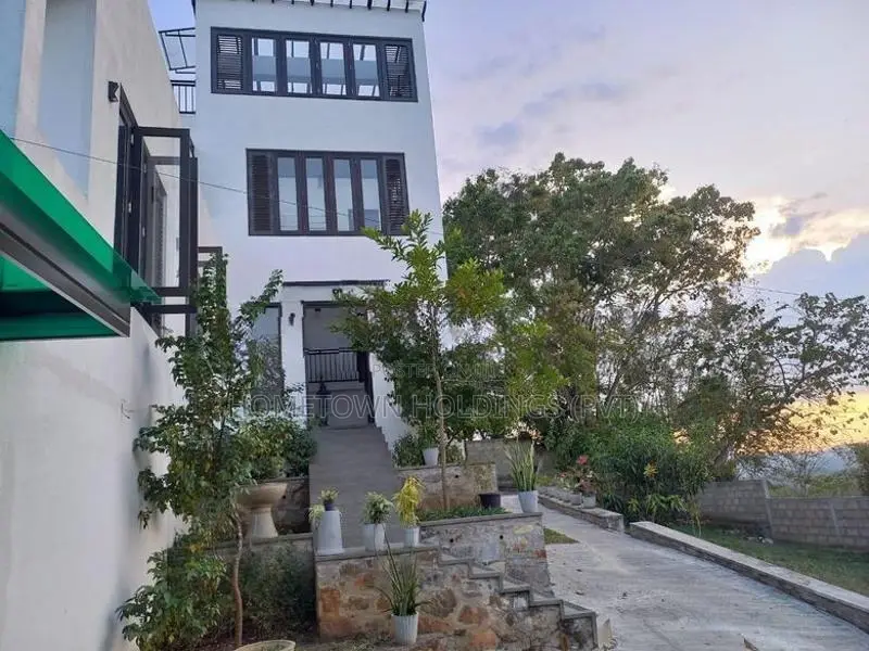 Beautiful House for Sale in Kandy