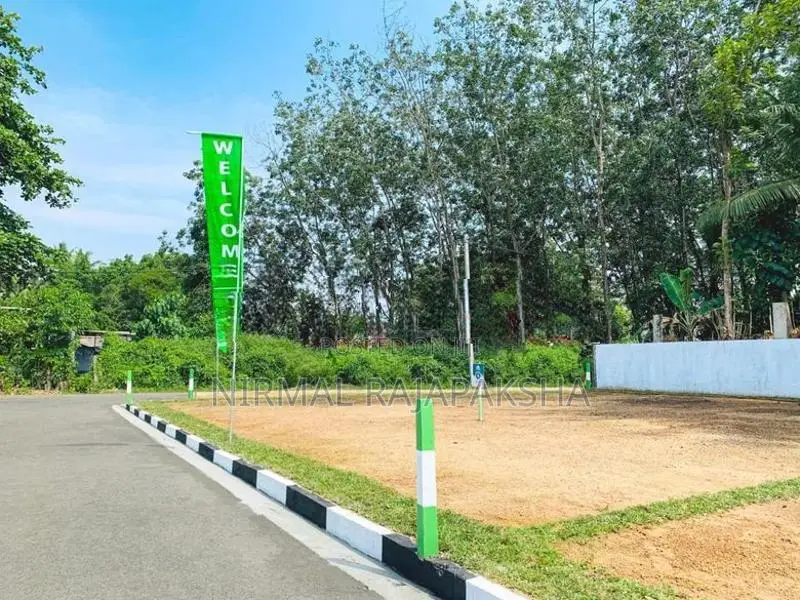 Luxury Land Plots for Sale in Athurugiriya