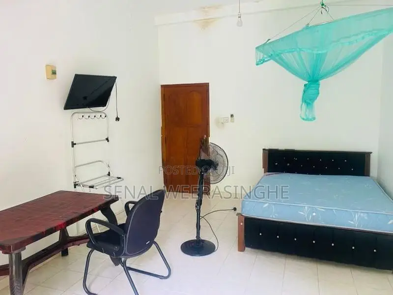 Room for Rent Working Female in Maharagama