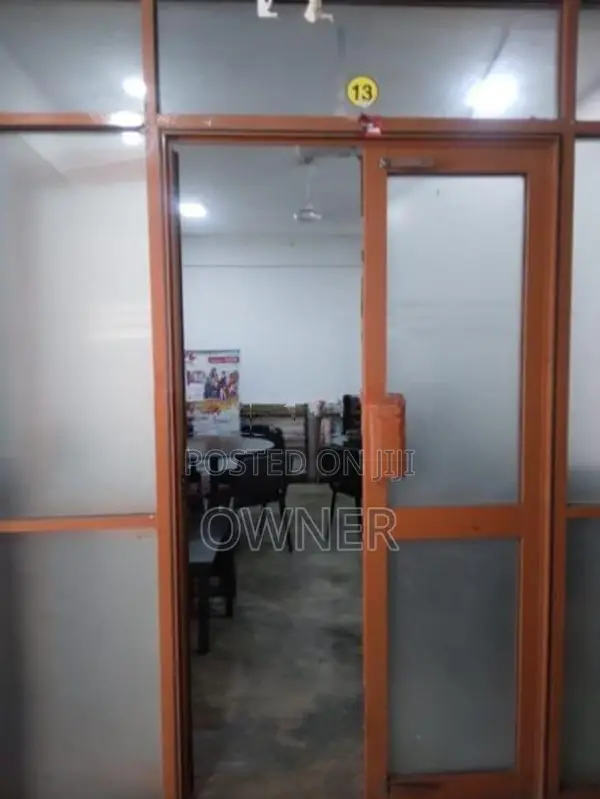 Office Space for Rent in Hendala Road, Kerawalapitiya Junction, Wattal