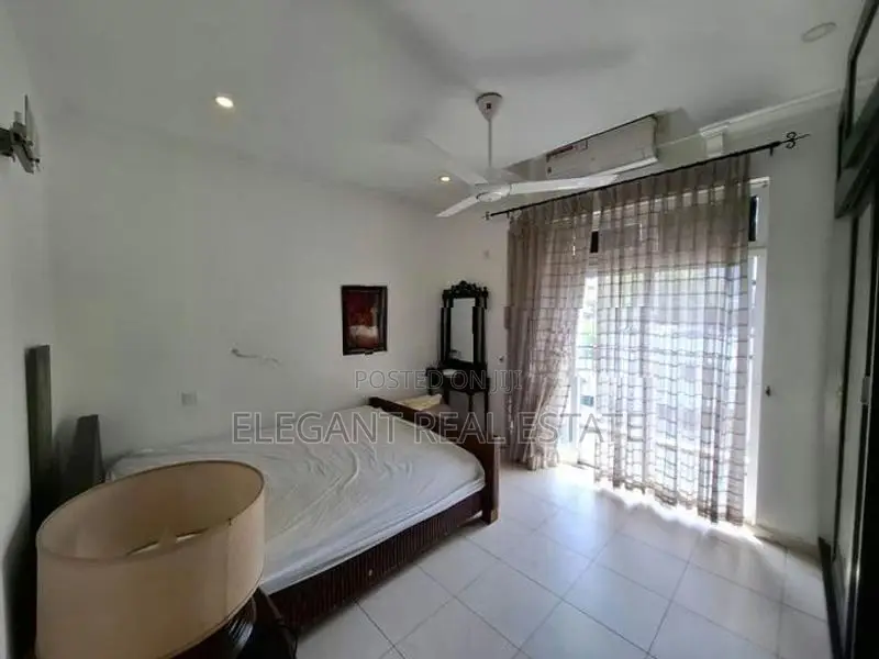 Victoria Park Mansion - 03 Bedroom Apartment for Rent (A6433) Colombo 