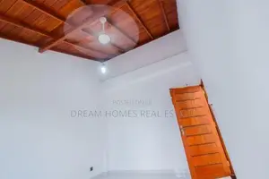 3-Storey Family Home – Modern Living with Rooftop Terrace Kesbewa