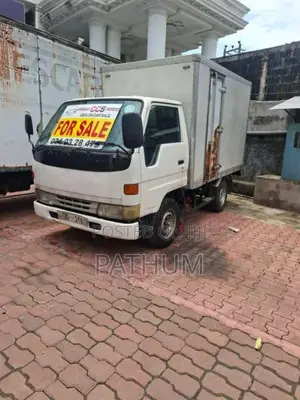 Toyota Dyna 10 5 Ft 1997 Lorry (Used)