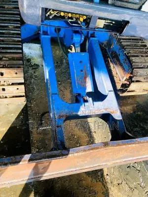 Mitsubishi MM 30 T 2012 Heavy-Duty (Used)