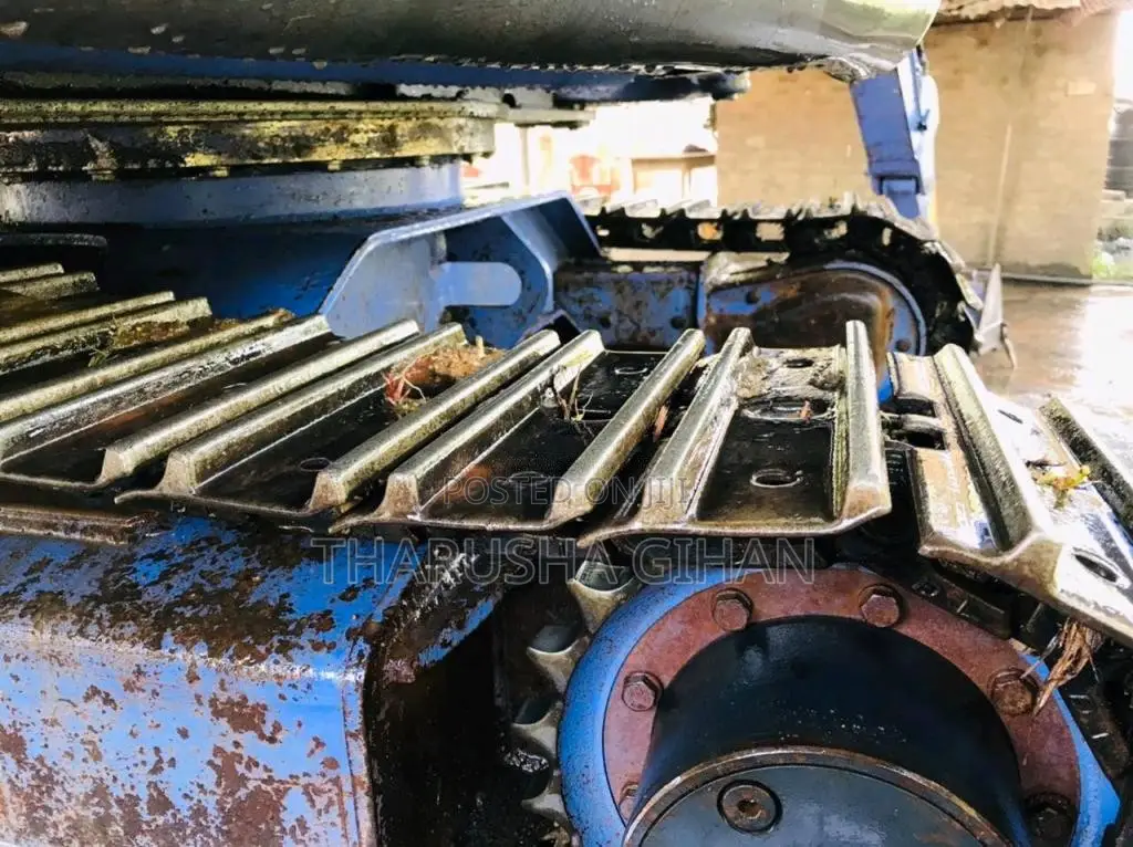 Mitsubishi MM 30 T 2012 Heavy-Duty (Used)