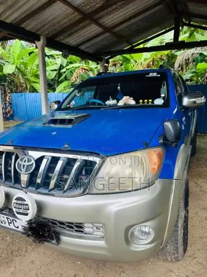 Toyota Hilux 2009 Pickup (Used)