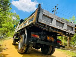 Mitsubishi Canter 1987 Lorry (Used)