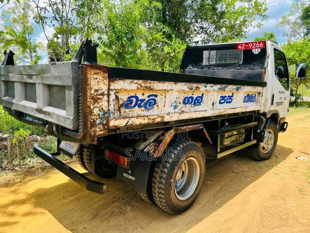 Mitsubishi Canter 1987 Lorry (Used)