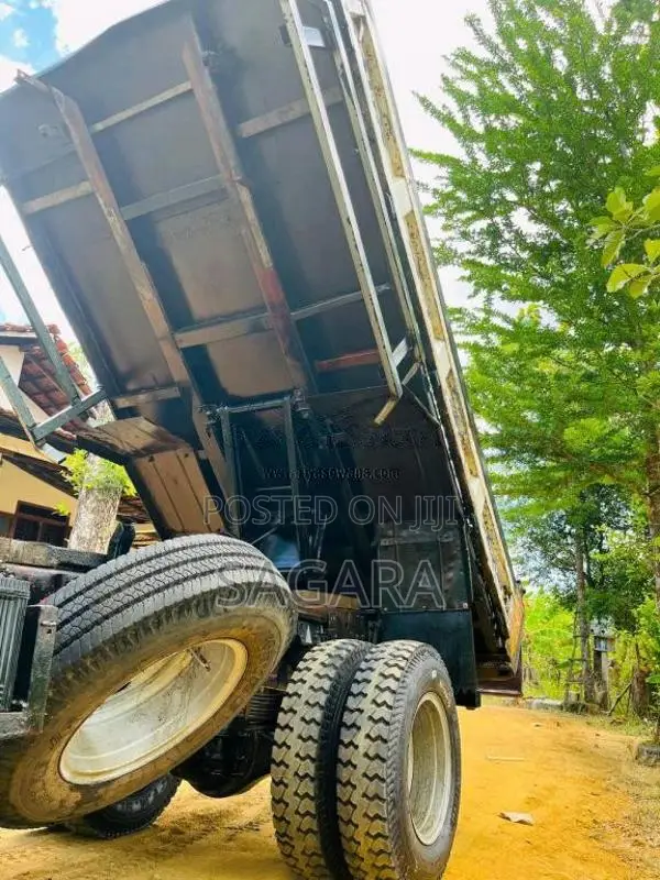Mitsubishi Canter 1987 Lorry (Used)