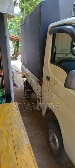 Tata Dimo Batta 2010 Lorry (Used)