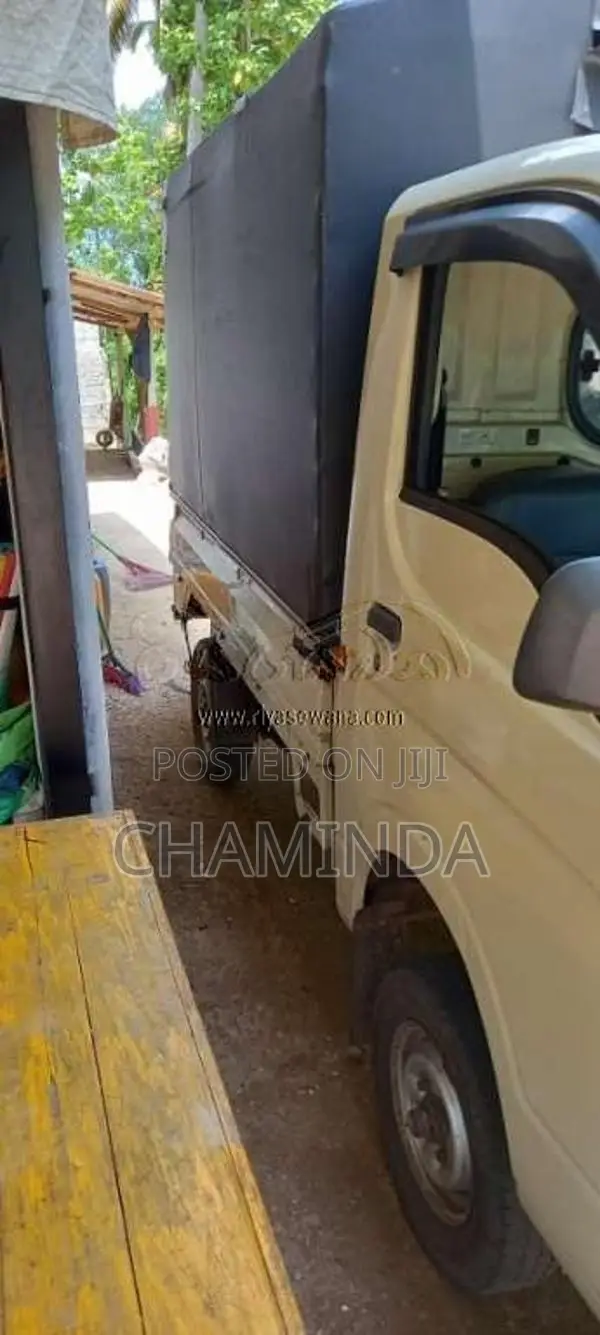 Tata Dimo Batta 2010 Lorry (Used)
