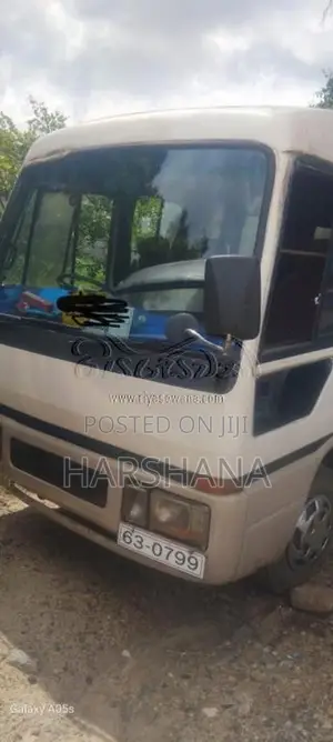 Mitsubishi Rosa 1991 Bus (Used)